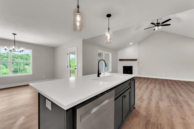 188 Highland Drive, Nixa, MO 65714