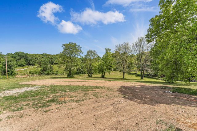 188 Highland Drive, Nixa, MO 65714