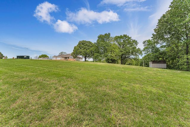 188 Highland Drive, Nixa, MO 65714