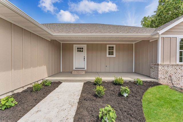 188 Highland Drive, Nixa, MO 65714
