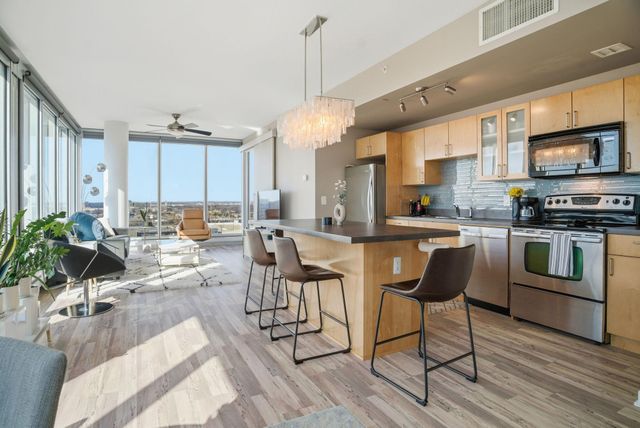 8161 33rd Avenue S 1401, Bloomington, MN 55425