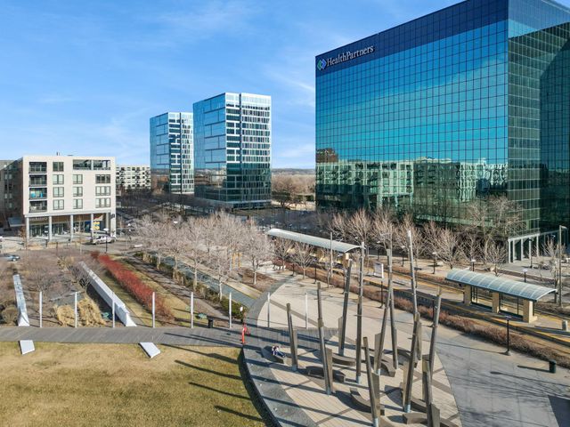 8161 33rd Avenue S 1401, Bloomington, MN 55425