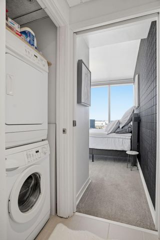 8161 33rd Avenue S 1401, Bloomington, MN 55425