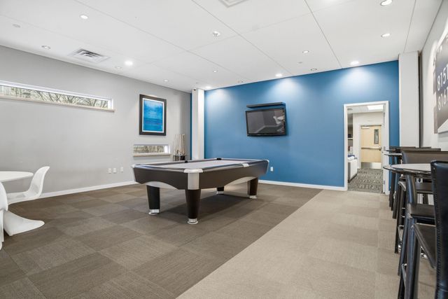 8161 33rd Avenue S 1401, Bloomington, MN 55425