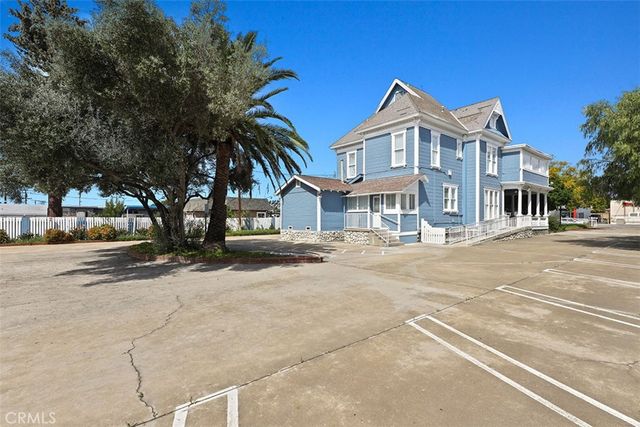 961 W Holt, Ontario, CA 91762