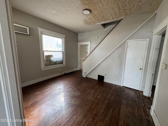 1826 W Lee St, Louisville, KY 40210