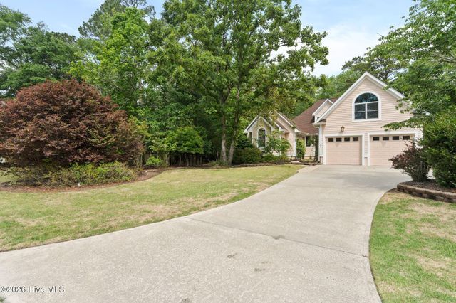 86 Plantation Passage Drive SE, Bolivia, NC 28422