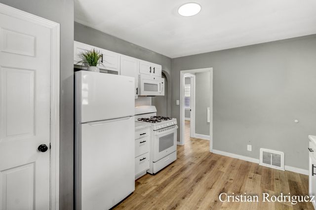 1118 Dunham Street SE, Grand Rapids, MI 49506