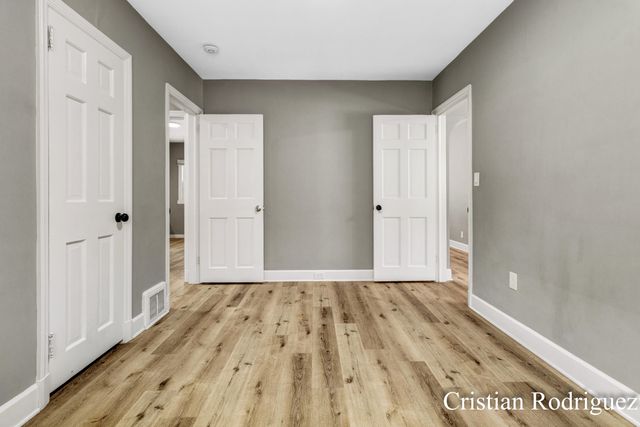 1118 Dunham Street SE, Grand Rapids, MI 49506