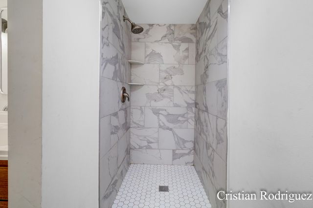 1118 Dunham Street SE, Grand Rapids, MI 49506