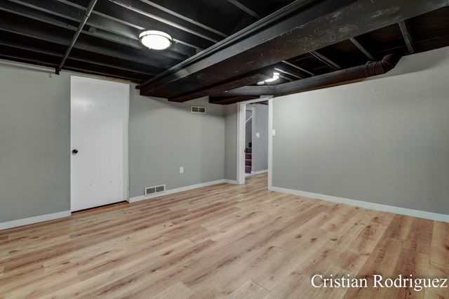 1118 Dunham Street SE, Grand Rapids, MI 49506