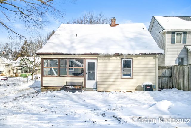 1118 Dunham Street SE, Grand Rapids, MI 49506