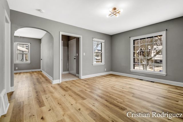 1118 Dunham Street SE, Grand Rapids, MI 49506