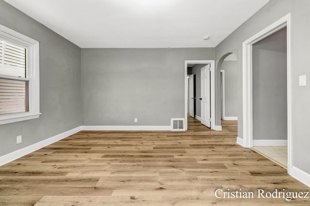 1118 Dunham Street SE, Grand Rapids, MI 49506