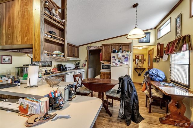 38 Harmony Lane, Cheektowaga, NY 14225