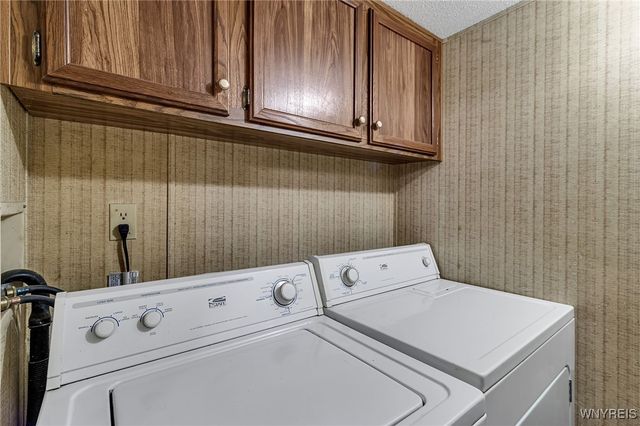 38 Harmony Lane, Cheektowaga, NY 14225