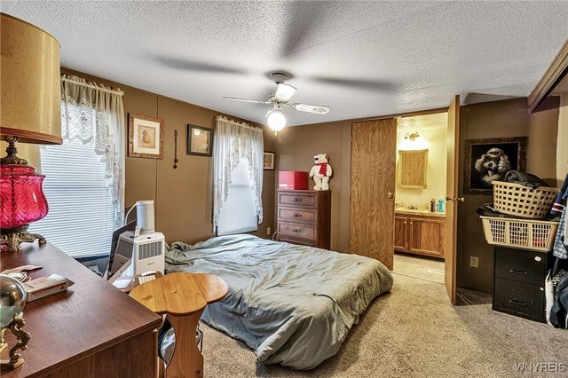 38 Harmony Lane, Cheektowaga, NY 14225