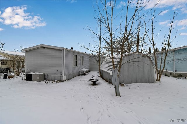 38 Harmony Lane, Cheektowaga, NY 14225