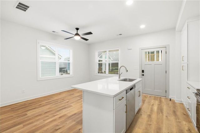 122 Hilltop Drive SW A, Atlanta, GA 30315