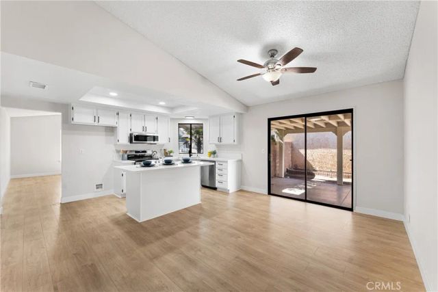 3515 E Avenue R12, Palmdale, CA 93550