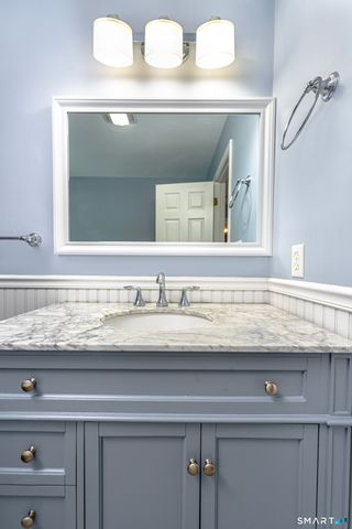 20 Gaylord Mountain Road, Hamden, CT 06518