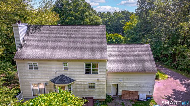 20 Gaylord Mountain Road, Hamden, CT 06518