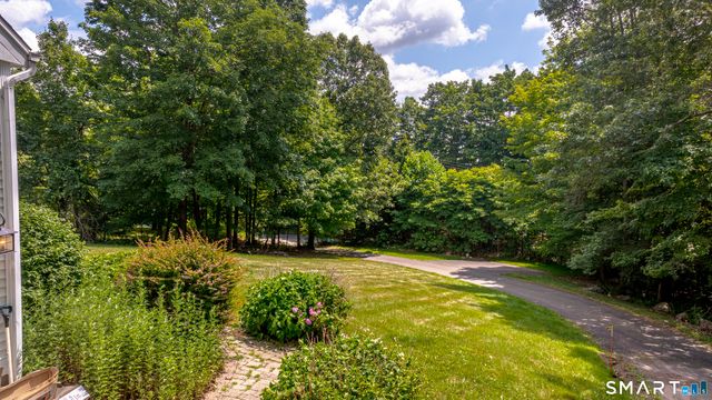 20 Gaylord Mountain Road, Hamden, CT 06518