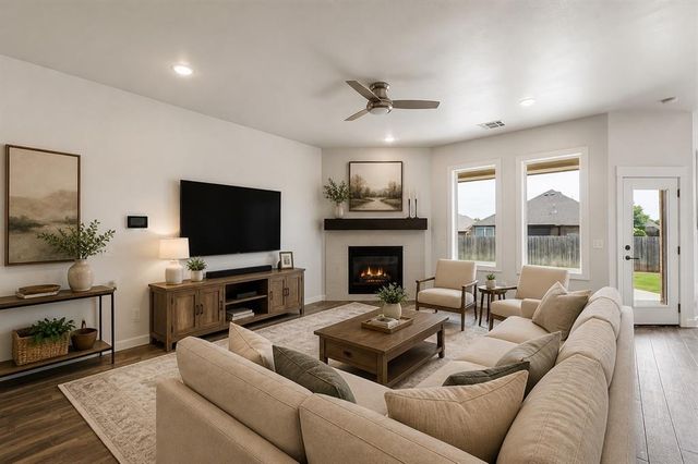 15920 Capri Lane, Edmond, OK 73013