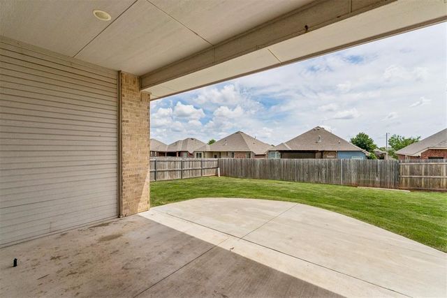 15920 Capri Lane, Edmond, OK 73013