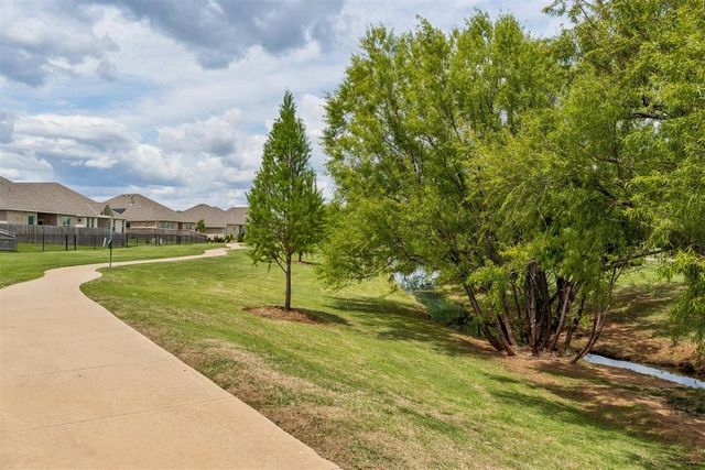15920 Capri Lane, Edmond, OK 73013