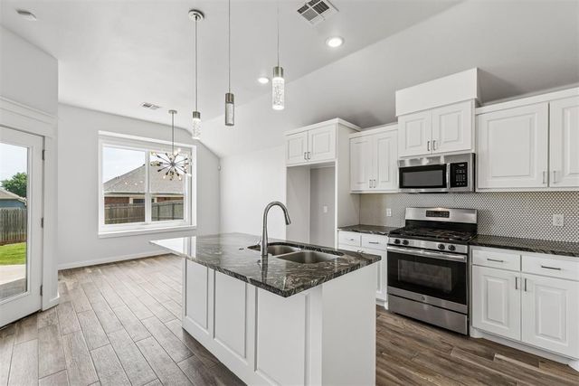 15920 Capri Lane, Edmond, OK 73013