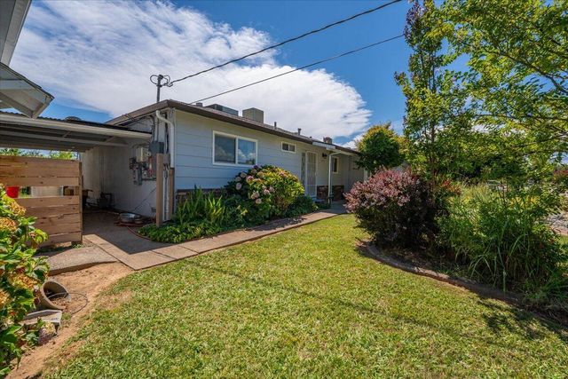 19577 Medo Vale Lane, Redding, CA 96002