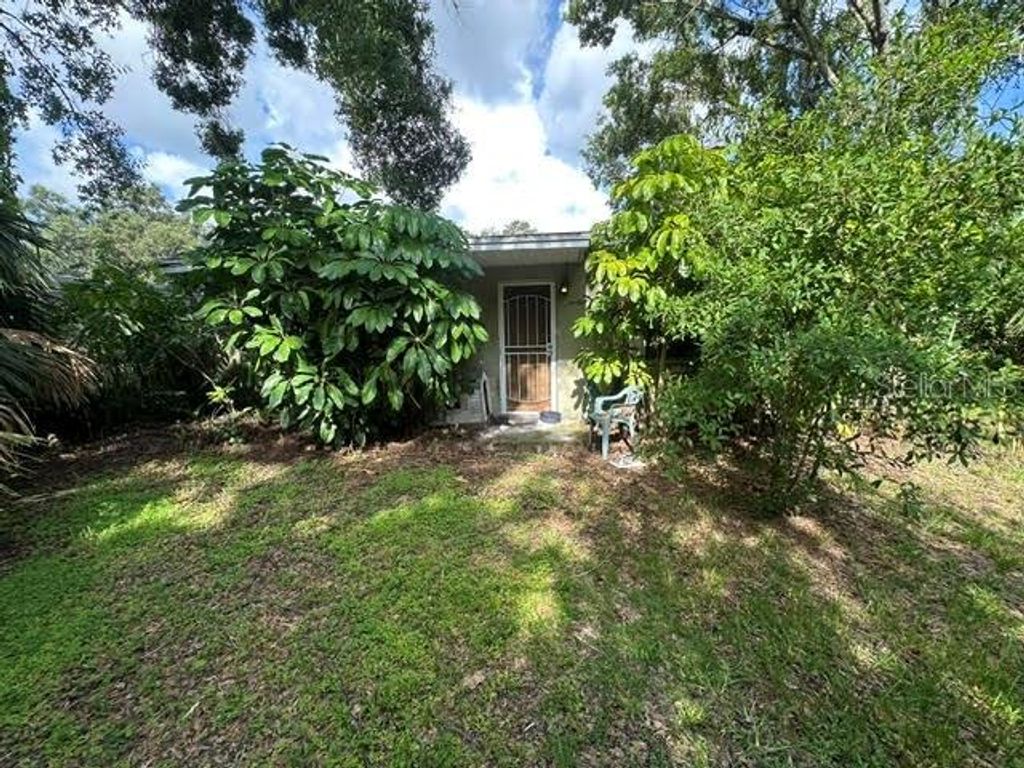 3901 TREASURE CIRCLE, Tampa, FL 33616