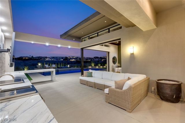 1376 Opal Valley Street, Henderson, NV 89052