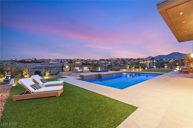 1376 Opal Valley Street, Henderson, NV 89052