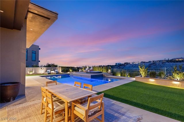 1376 Opal Valley Street, Henderson, NV 89052