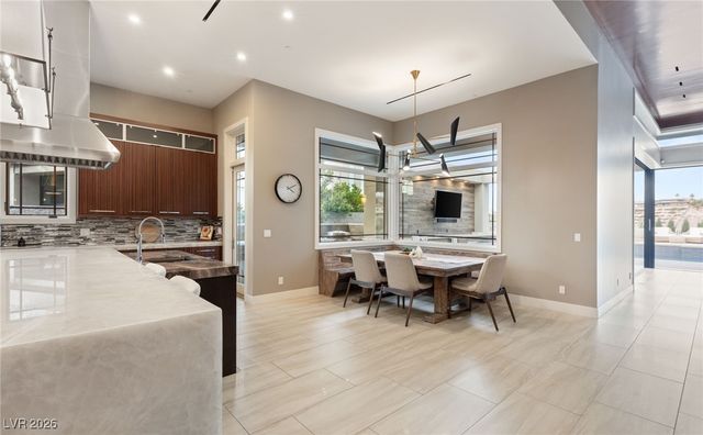 1376 Opal Valley Street, Henderson, NV 89052