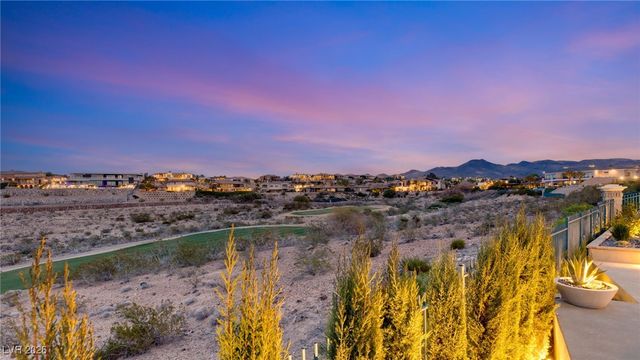 1376 Opal Valley Street, Henderson, NV 89052