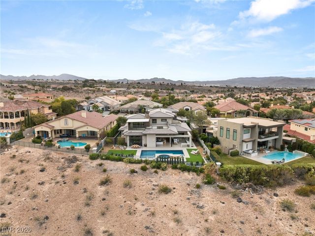 1376 Opal Valley Street, Henderson, NV 89052