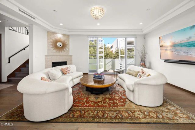 257 S Hudson Avenue 301, Pasadena, CA 91101