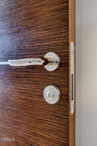 257 S Hudson Avenue 301, Pasadena, CA 91101