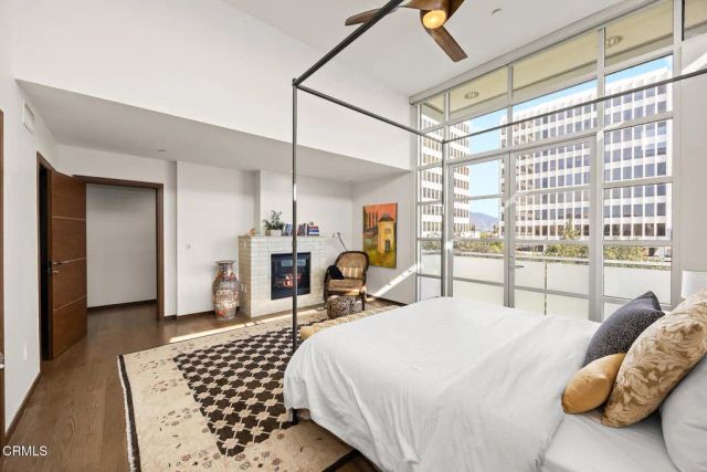 257 S Hudson Avenue 301, Pasadena, CA 91101