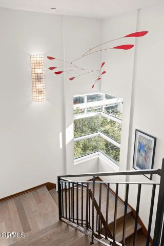 257 S Hudson Avenue 301, Pasadena, CA 91101