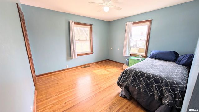 323 W HILDA Court, Chillicothe, IL 61523