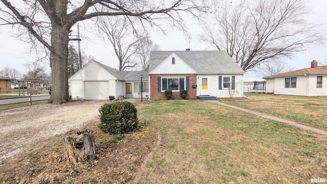 323 W HILDA Court, Chillicothe, IL 61523