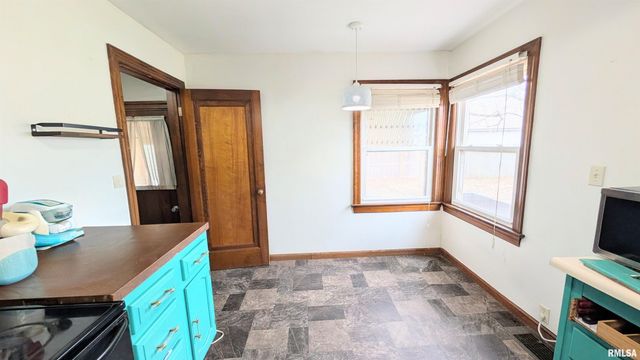 323 W HILDA Court, Chillicothe, IL 61523