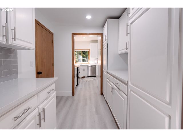 13311 Se TUMBLEWEED Ct, Happy Valley, OR 97086