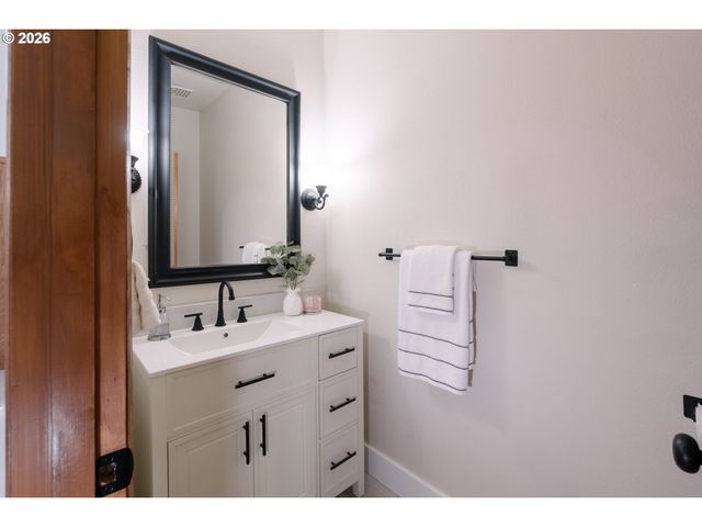 13311 Se TUMBLEWEED Ct, Happy Valley, OR 97086