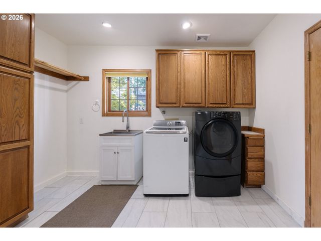 13311 Se TUMBLEWEED Ct, Happy Valley, OR 97086