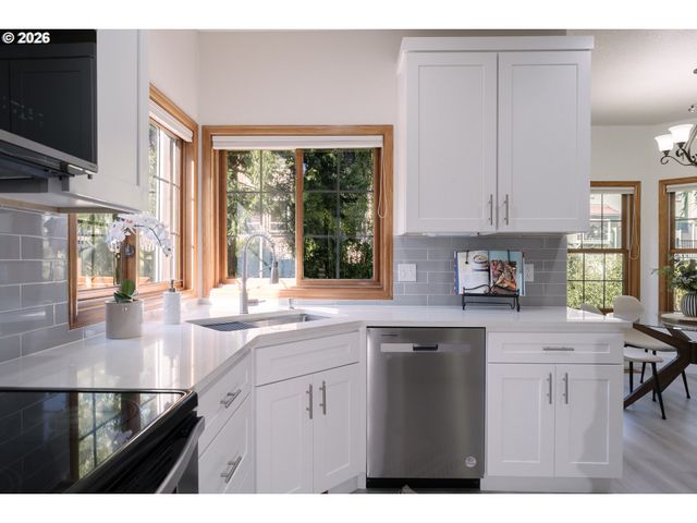 13311 Se TUMBLEWEED Ct, Happy Valley, OR 97086